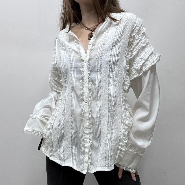 White lace baroque ruffle shirt