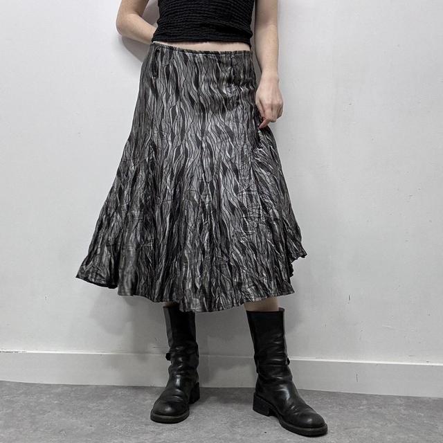 Flared crinkle printed grunge skirt