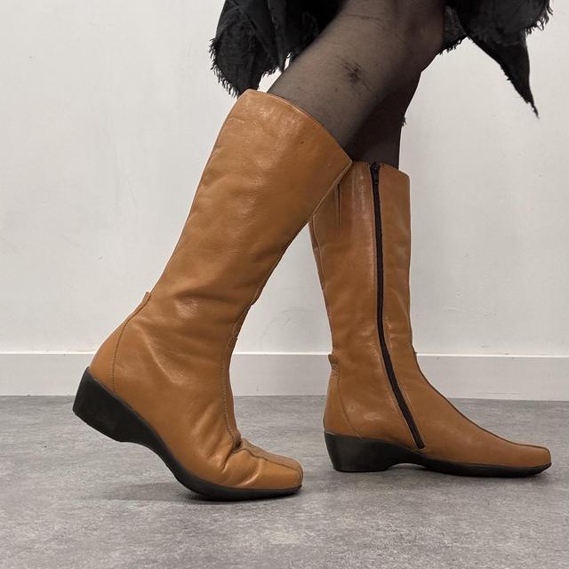 Tan leather moto boxing boots