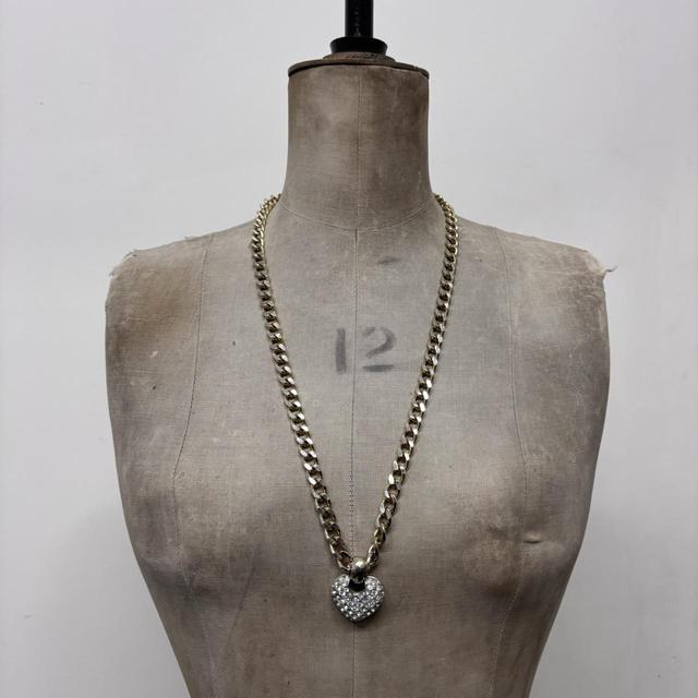 Chunky gold chain heart necklace