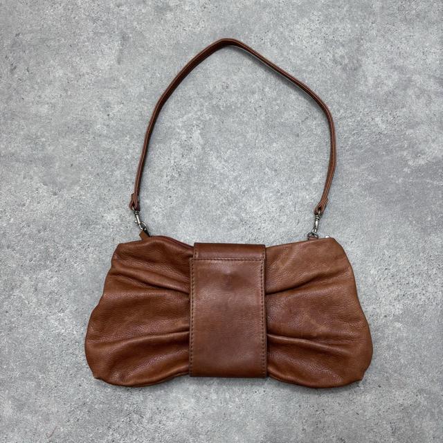 Brown leather bow shoulder bag