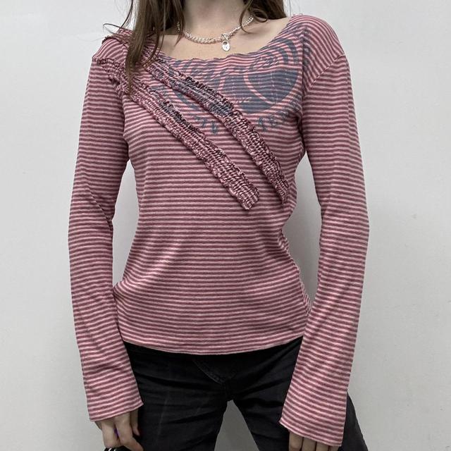 Pinstripe graphic pinstripe tshirt