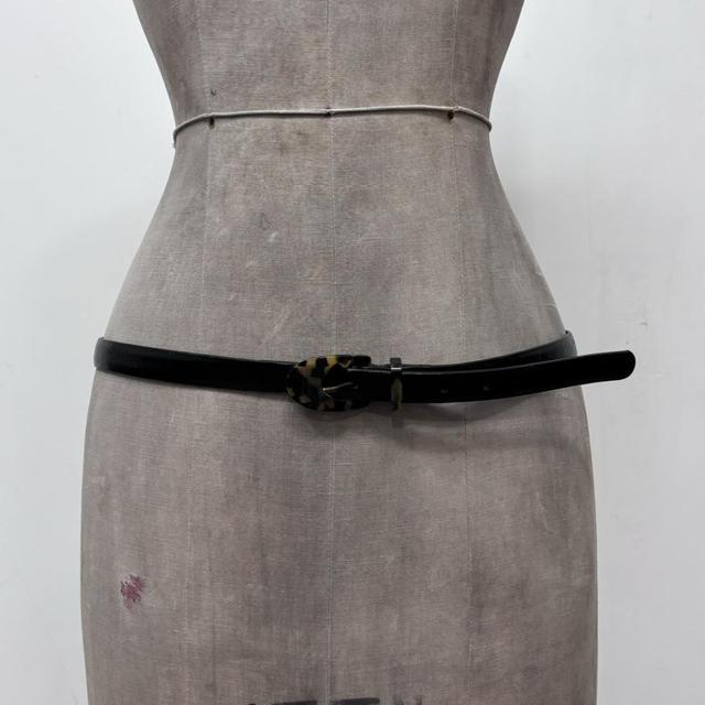 Black leather tortoise shell belt