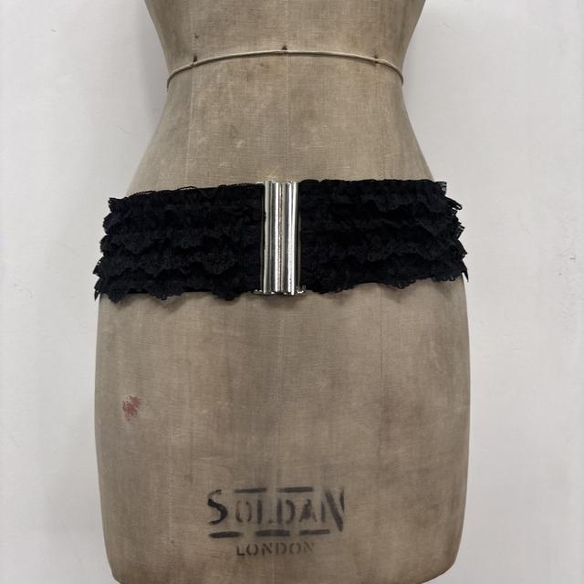 Black lace belt
