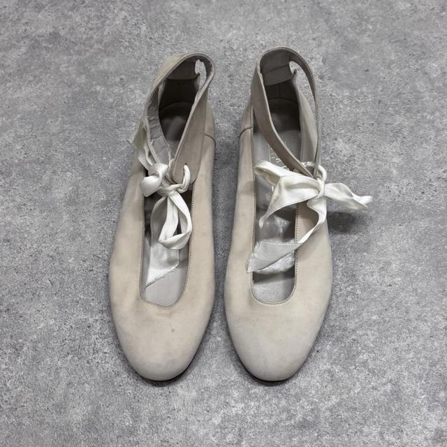 Suede bow ballet flats