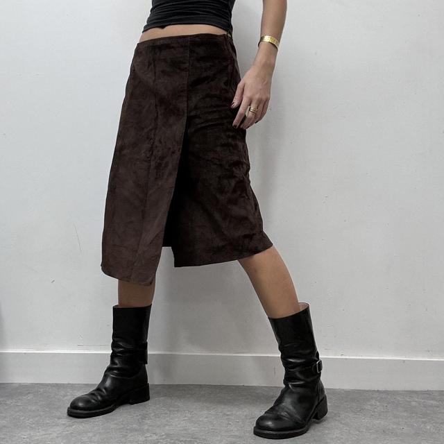 Brown suede asymmetric slit skirt