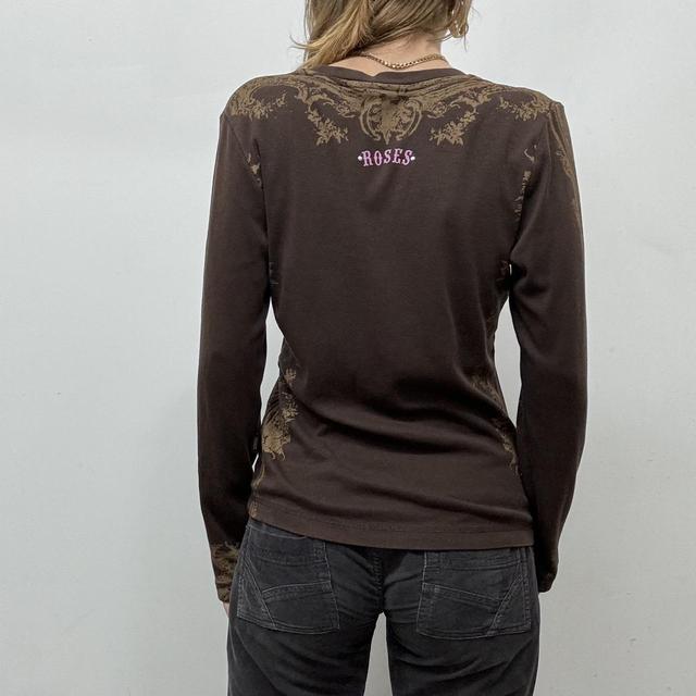 Brown graphic text top