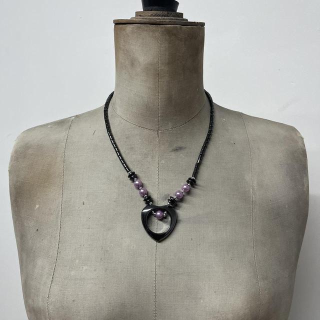 Metallic grunge heart necklace