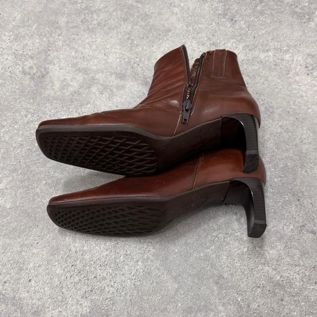 Brown leather heel ankle boots