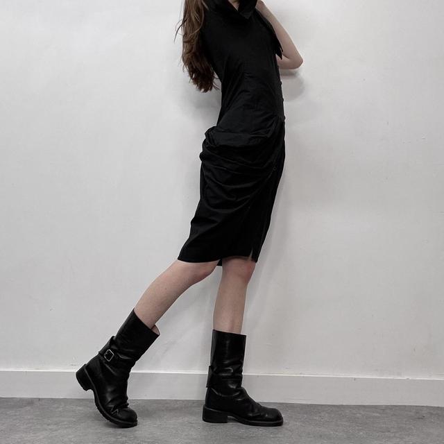 Black puff pleated midi dress