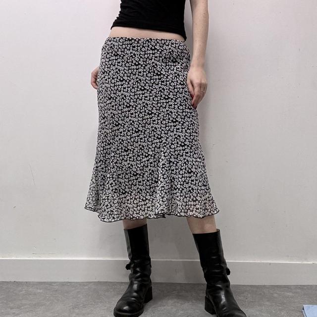 Ditsy floral skirt