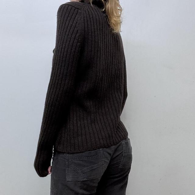 Knitted brown ribbed cardigan