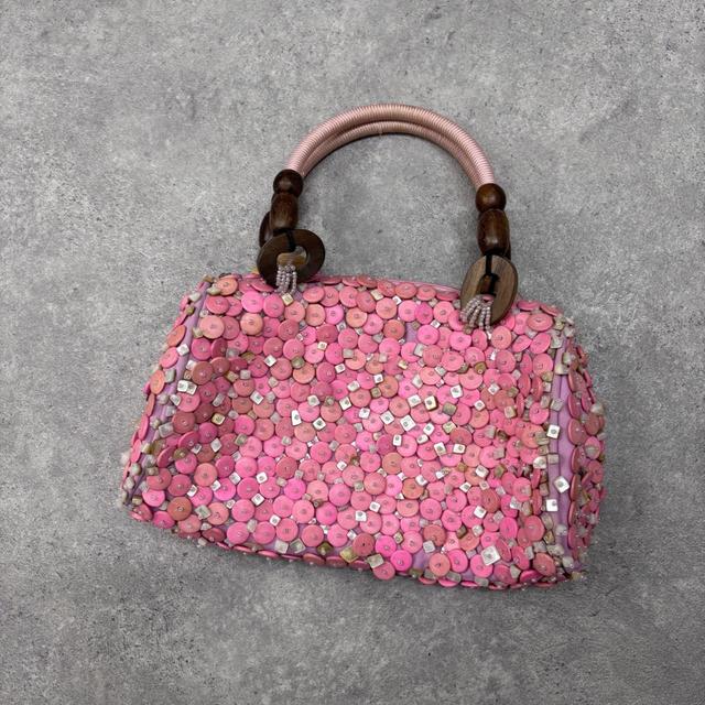 Button beaded pink bag