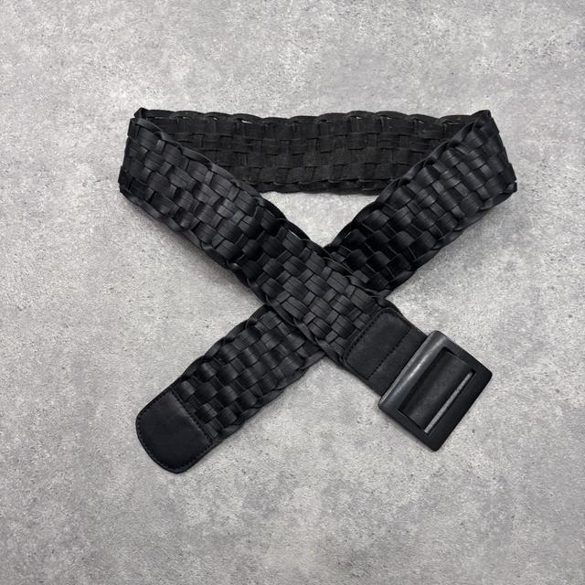 Woven leather brown belt