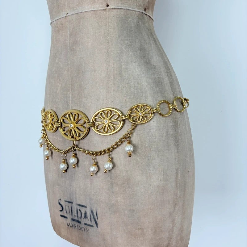 Gold metal chunky chain belt