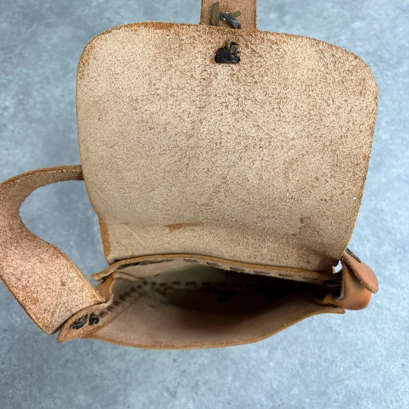 Tan cargo buckle western shoulder bag