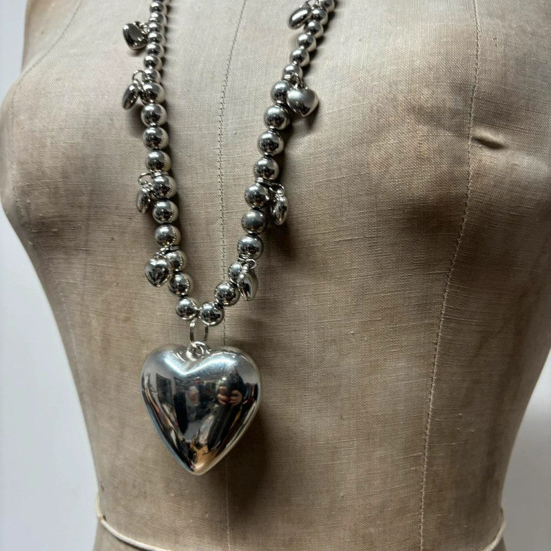 chunky oversized heart necklace