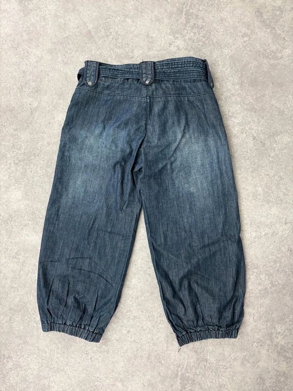 cropped denim puff capri pants