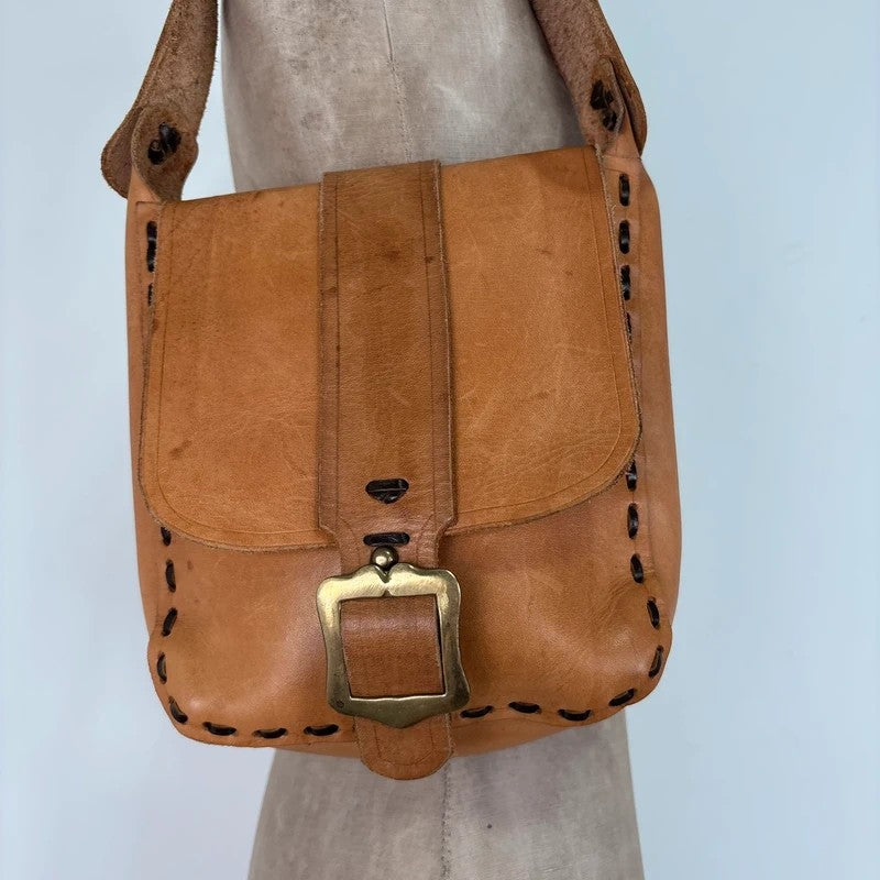 Tan cargo buckle western shoulder bag