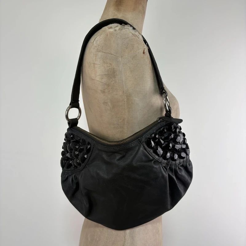 black leather slouchy shoulder bag