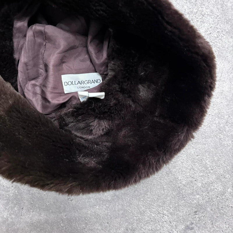 Oversized brown fur bucket hat