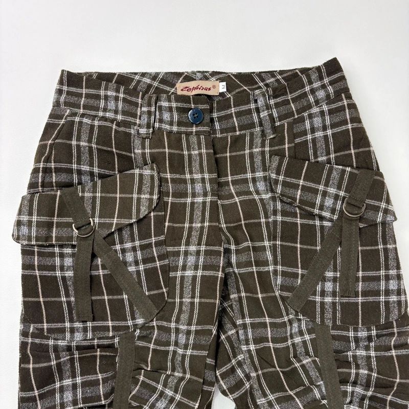 khaki tartan puff cinched capri trousers