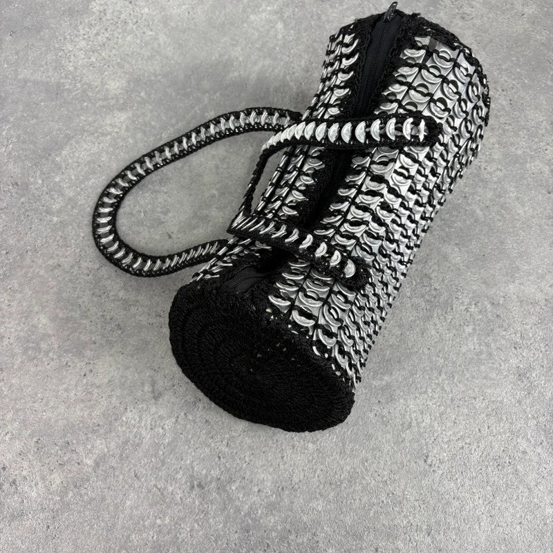 Vintage crochet can tab silver barrel handbag