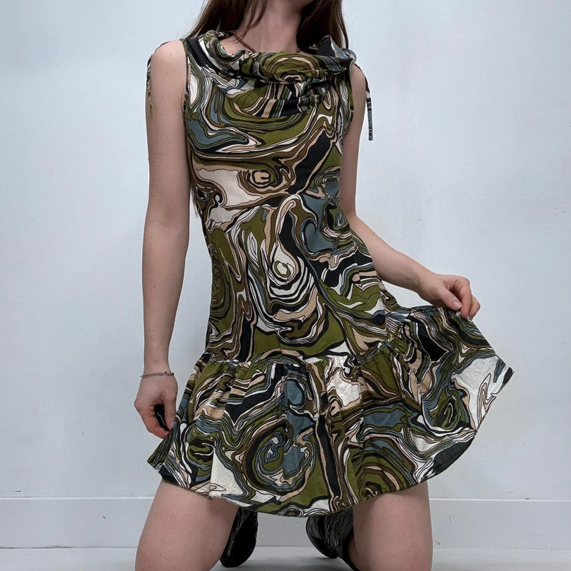 fitted flared abstract patterned flared mini dress