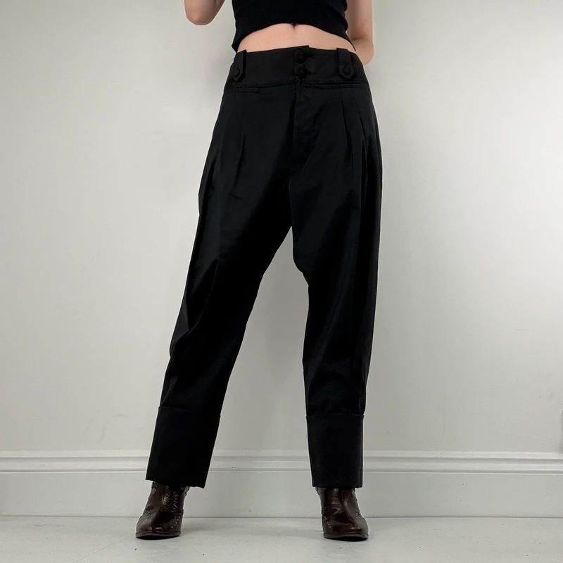 pleated black tailored trousers