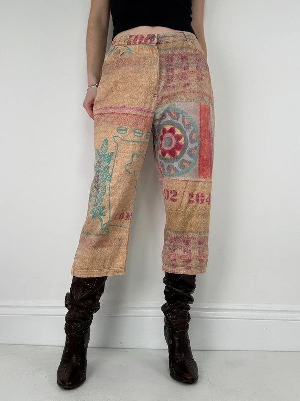 Printed abstract summer textured capri trousers