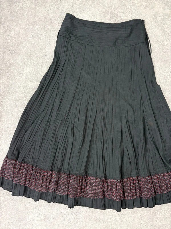 black crinkle flared pleated maxi skirt