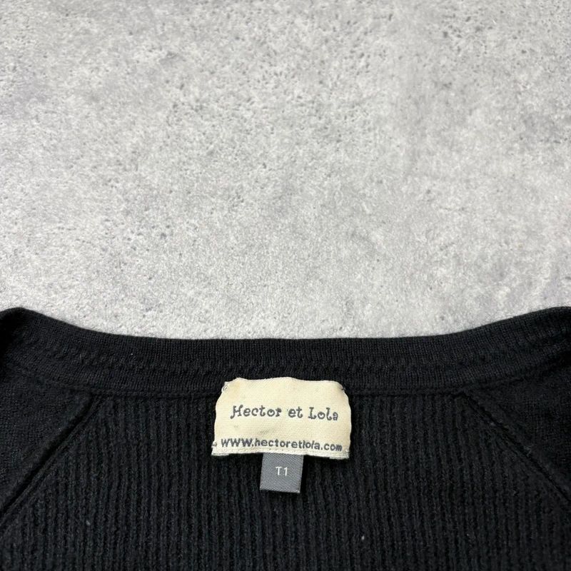 black flared cashmere silk blend long sleeve top
