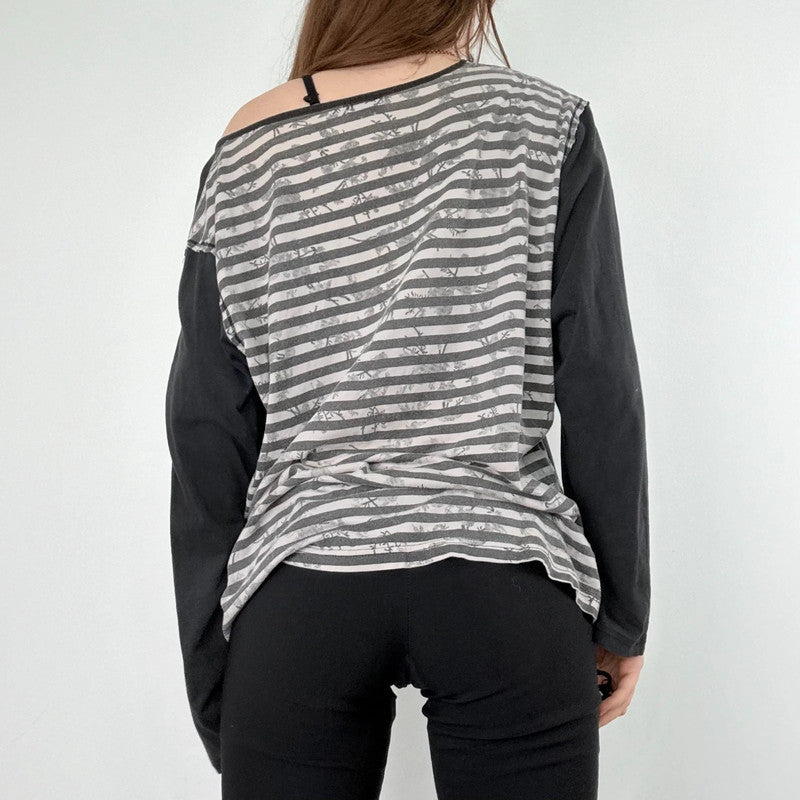 Black slouchy graphic grunge top
