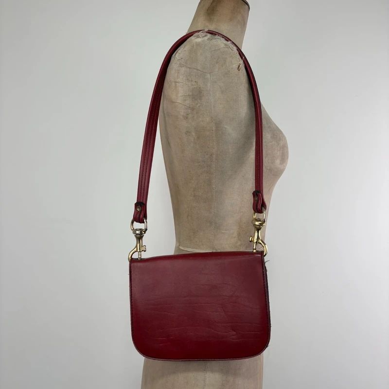red leather shoulder bag
