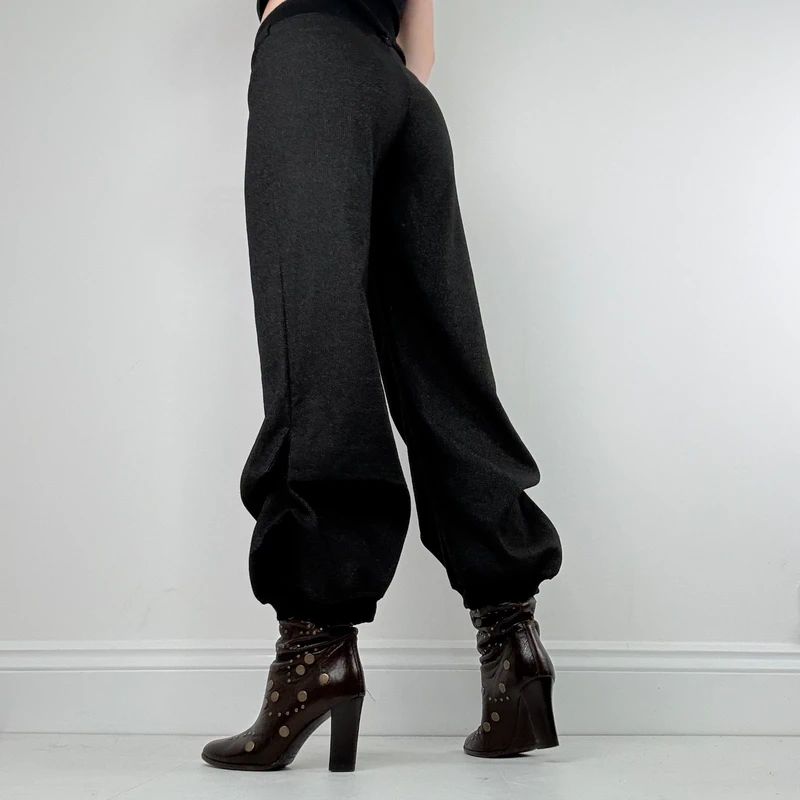 Grey Cop Copine structured pleated