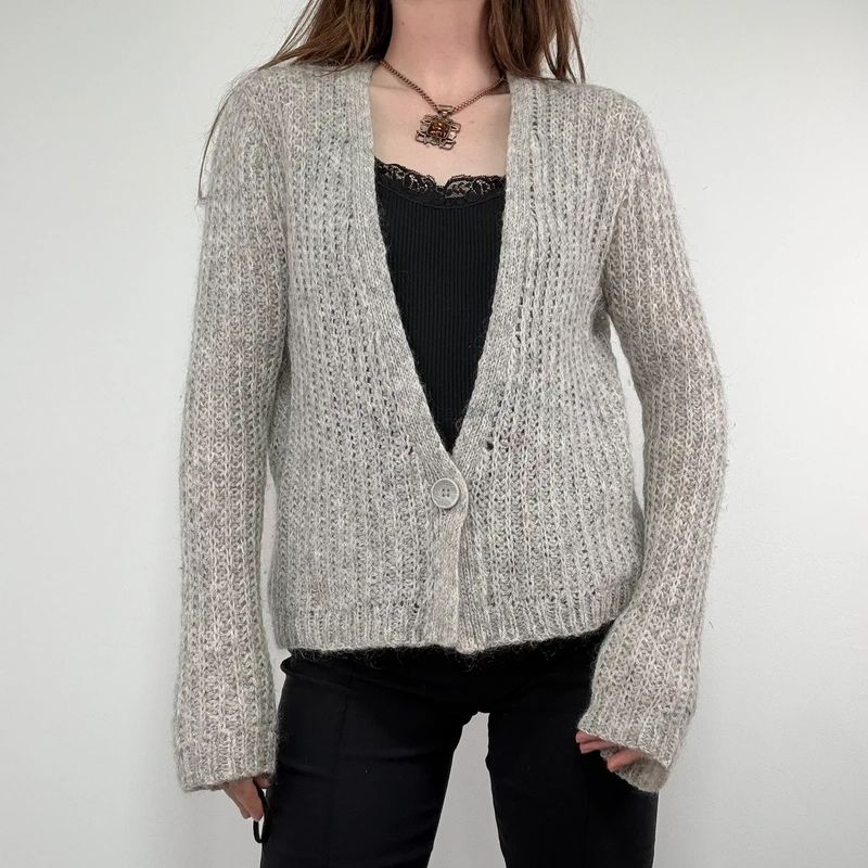 grey American Vintage knitted cardigan