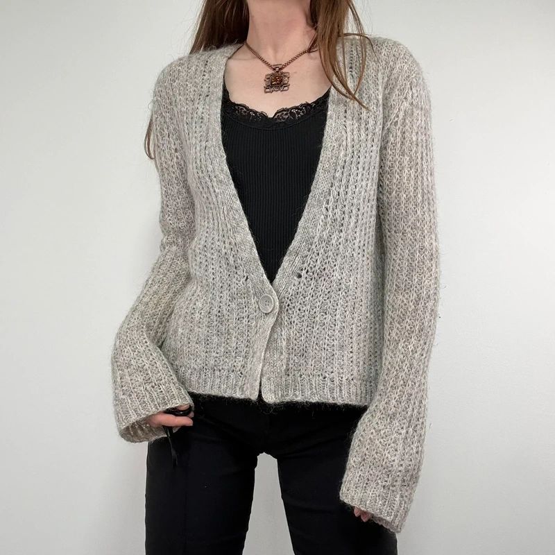 grey American Vintage knitted cardigan