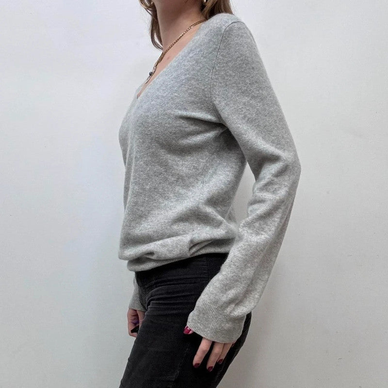 grey cashmere slouchy v-neck jumper
