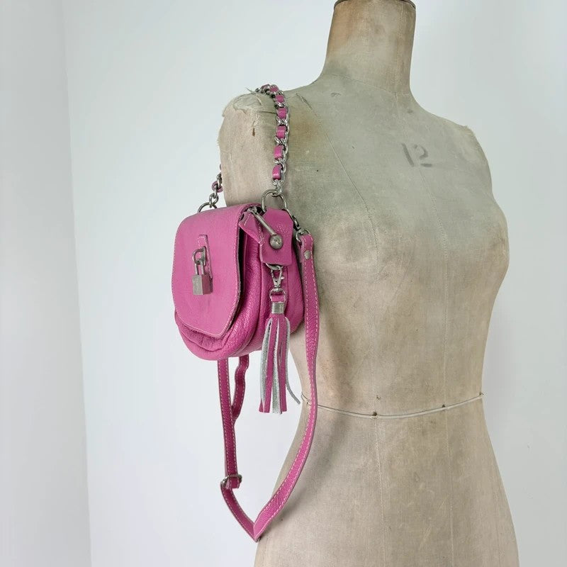 Pink leather chain shoulder bag