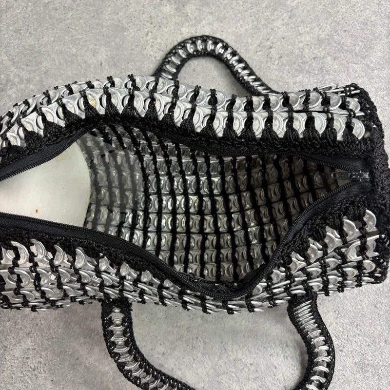 Vintage crochet can tab silver barrel handbag