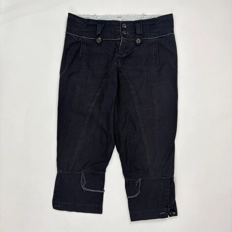 black structured capri bloomer trousers