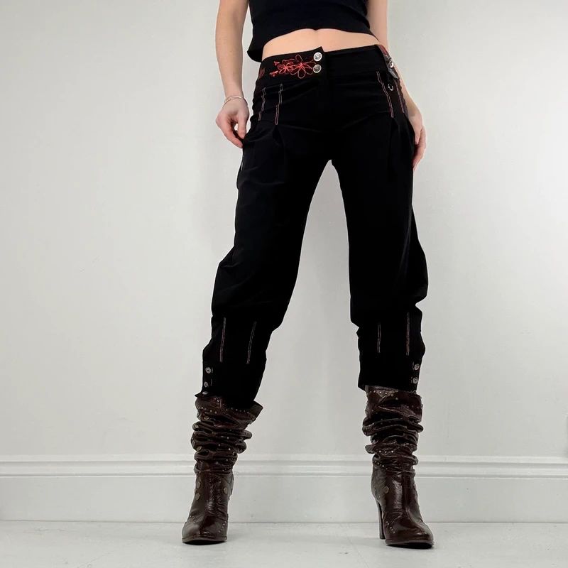 Black pleated puff cropped utility trousers