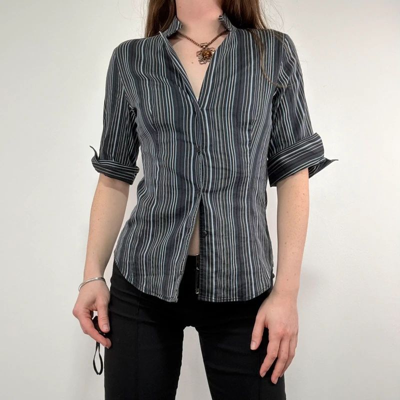 navy pinstripe fitted 3/4 length sleeve shirt