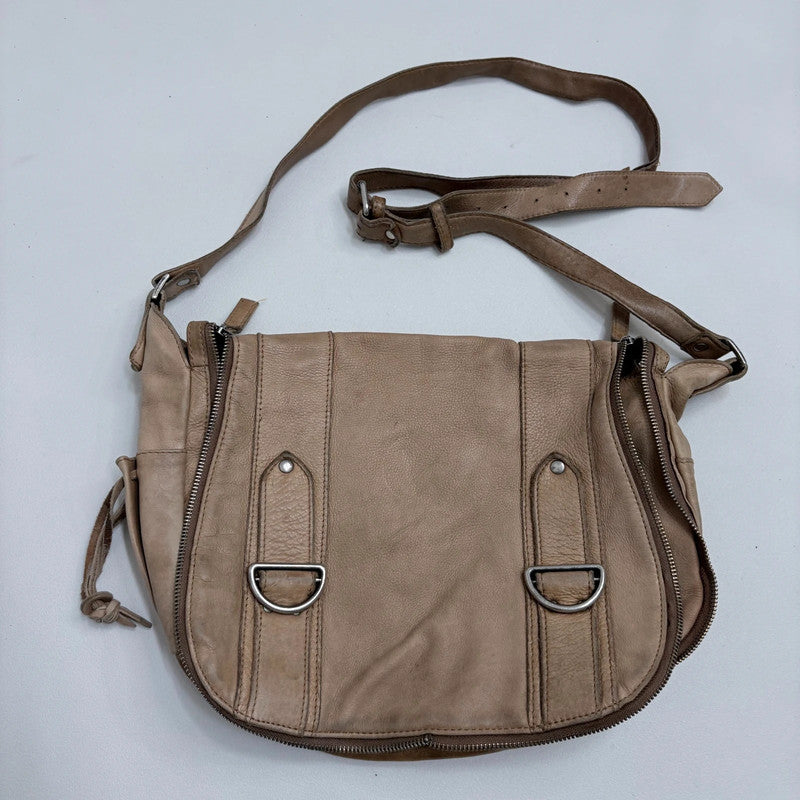 tan leather zip city bag