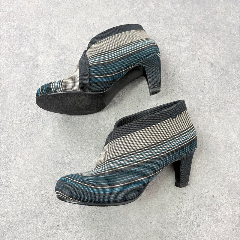 Striped heeled pumps