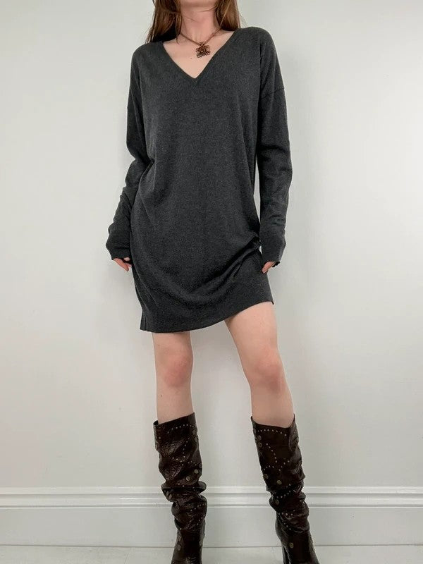 slouchy grey knitted off-the-shoulder v-neck long sleeve dress
