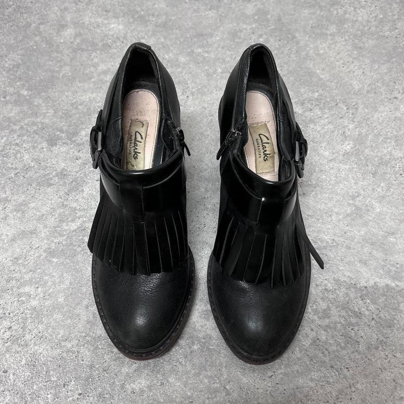black heel buckle loafers