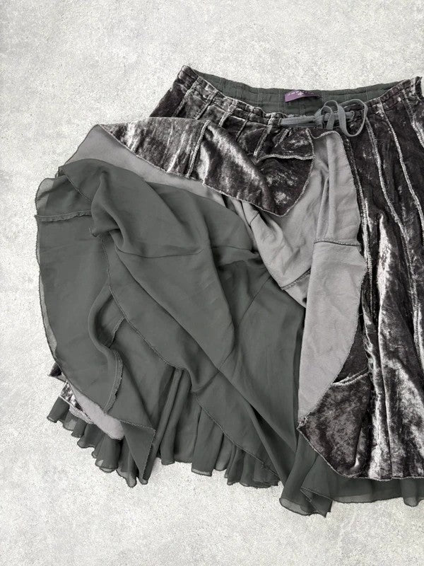 Grey pleated flared voluminous circle skirt