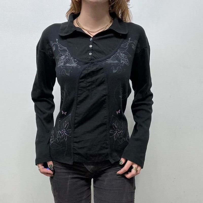 black graphic printed T-shirt shirt