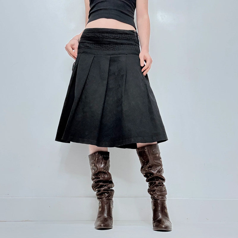 black pleated drop waist midi skirt